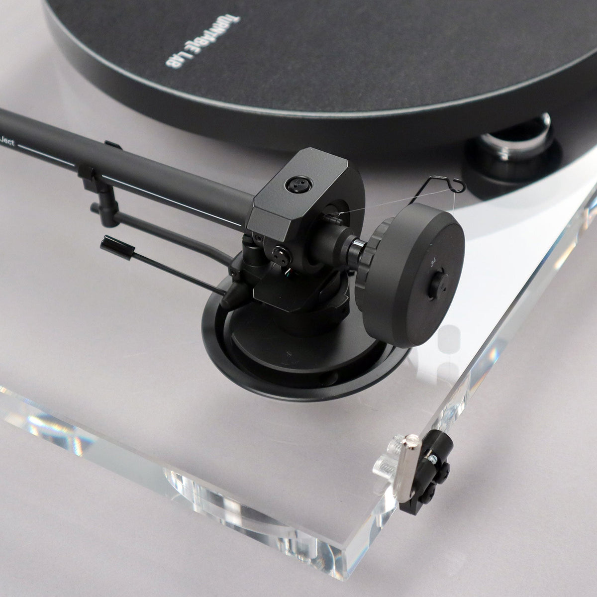 Pro-Ject: XA B Balanced Acrylic Turntable