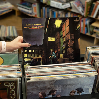 David Bowie - The Rise And Fall Of Ziggy Stardust And The Spiders From Mars -