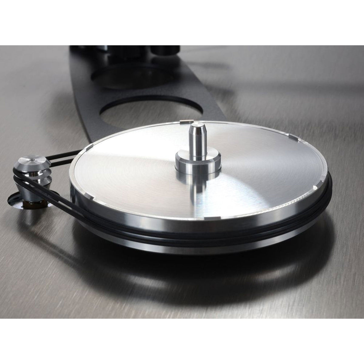 Rega: Planar 6 RS Turntable w/ ND9 Cartridge - Aluminum